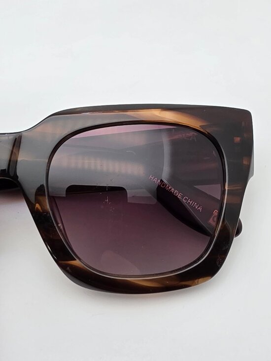 I-Sea Jolene Tiger Stripe Frame Polarized Brown Gradient Lens Cat Eye Sunglasses main image 4